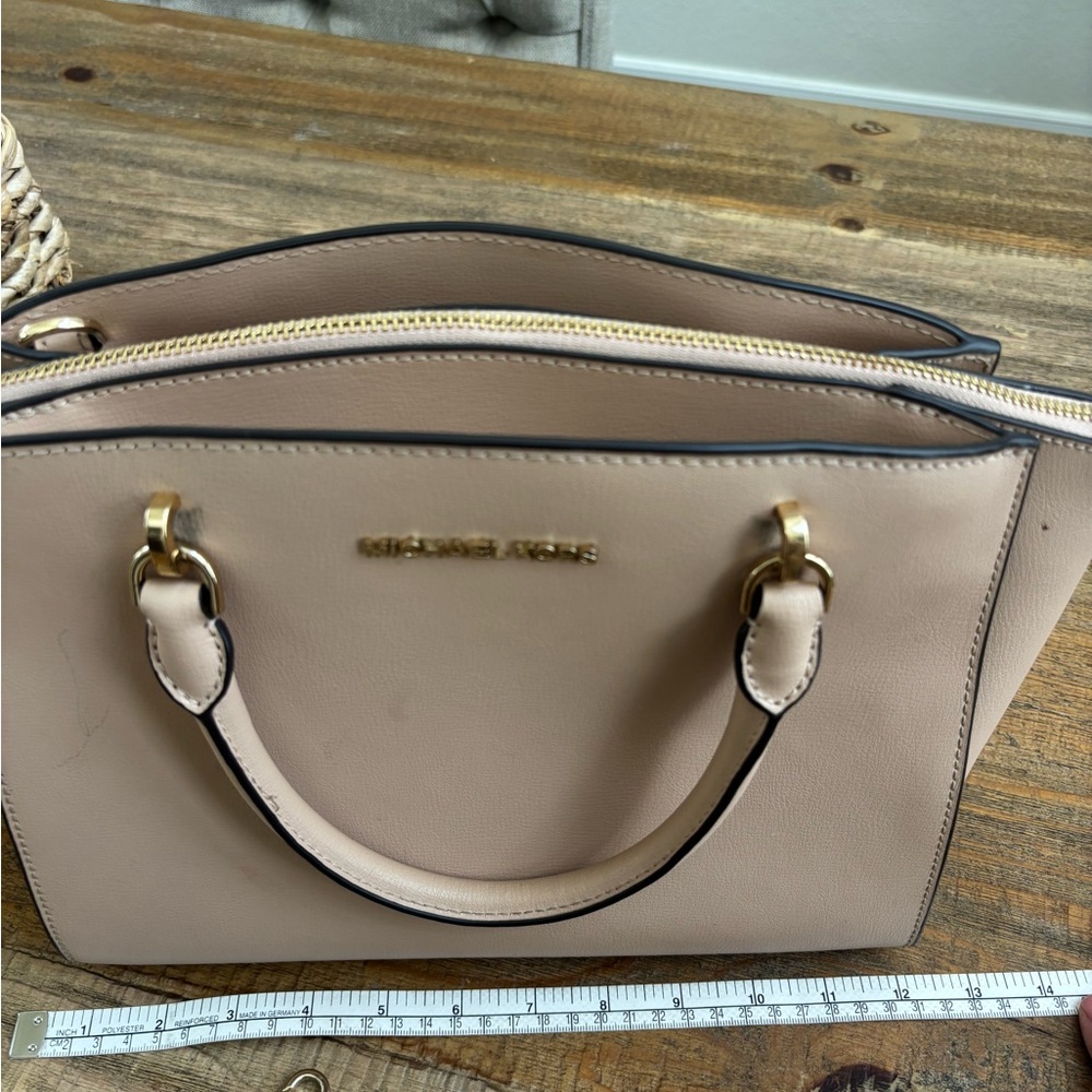 Michael Kors Tan Leather Handbag - Picture 8 of 17